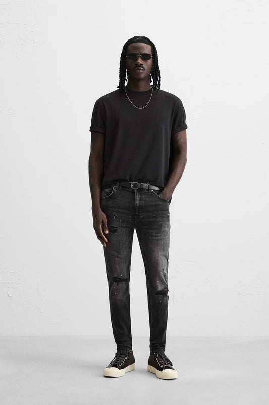 RIPPED SKINNY FIT JEANS